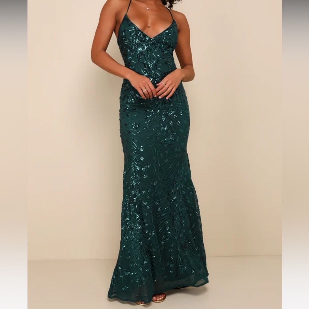 Elegant Green Sequin Gown
